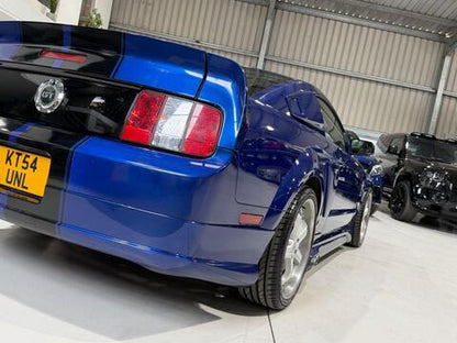 Ford Mustang GT 2004 4.6 v8 Cervini kit