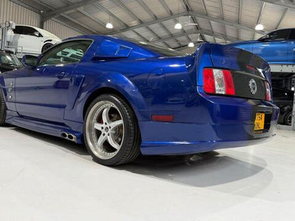 Ford Mustang GT 2004 4.6 v8 Cervini kit