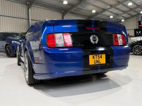 Ford Mustang GT 2004 4.6 v8 Cervini kit