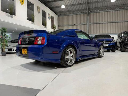 Ford Mustang GT 2004 4.6 v8 Cervini kit