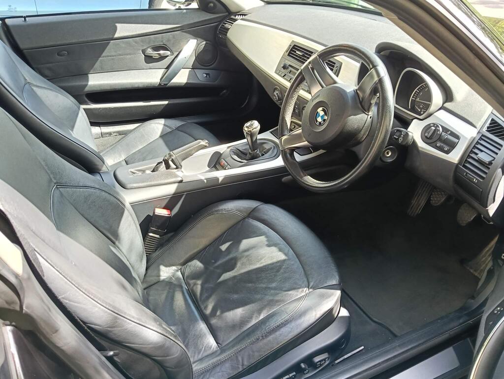 Bmw Z4 3.0L v6 Different models available