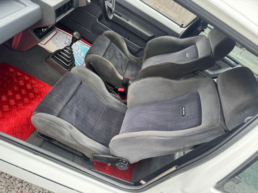 1994 Renault 5 Turbo GT 1.4L Manual