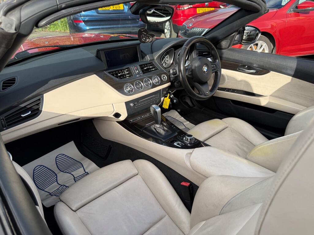 Bmw Z4 2010 3.0L V6 Convertible Hardtop Red