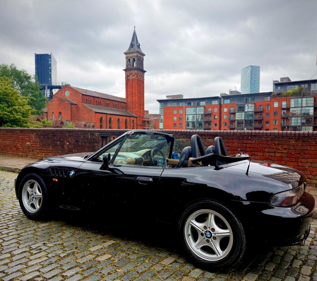 Bmw Z3 1.9L Black Convertible Young Classic