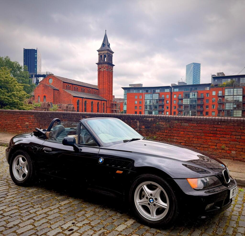 Bmw Z3 1.9L Black Convertible Young Classic