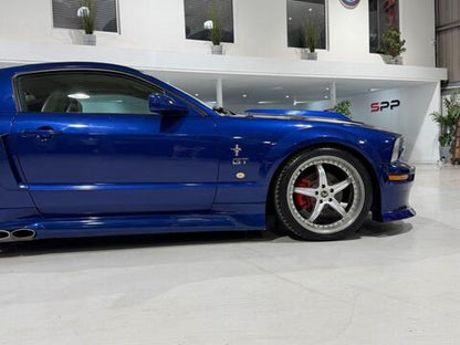 Ford Mustang GT 2004 4.6 v8 Cervini kit