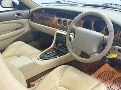 1996 Jaguar XK8 Black